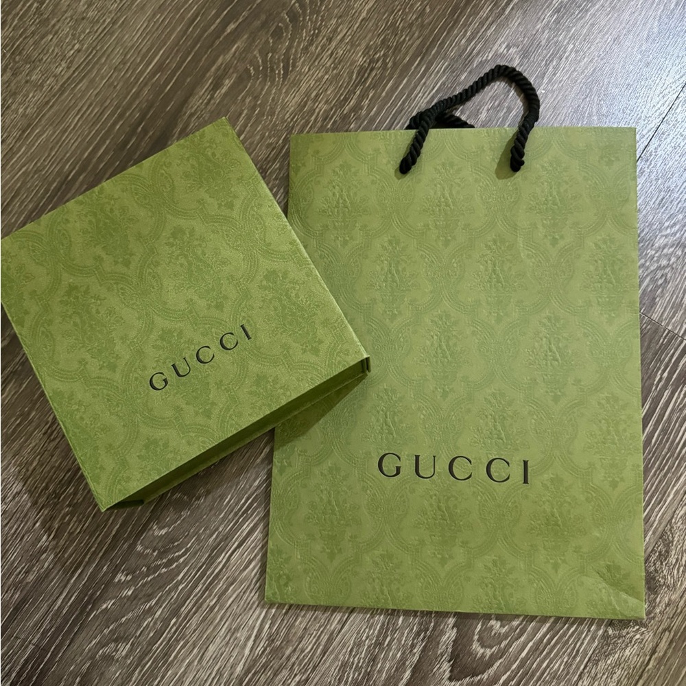 Green Gucci Shopping Bag With Box, Box for Gucci Belt